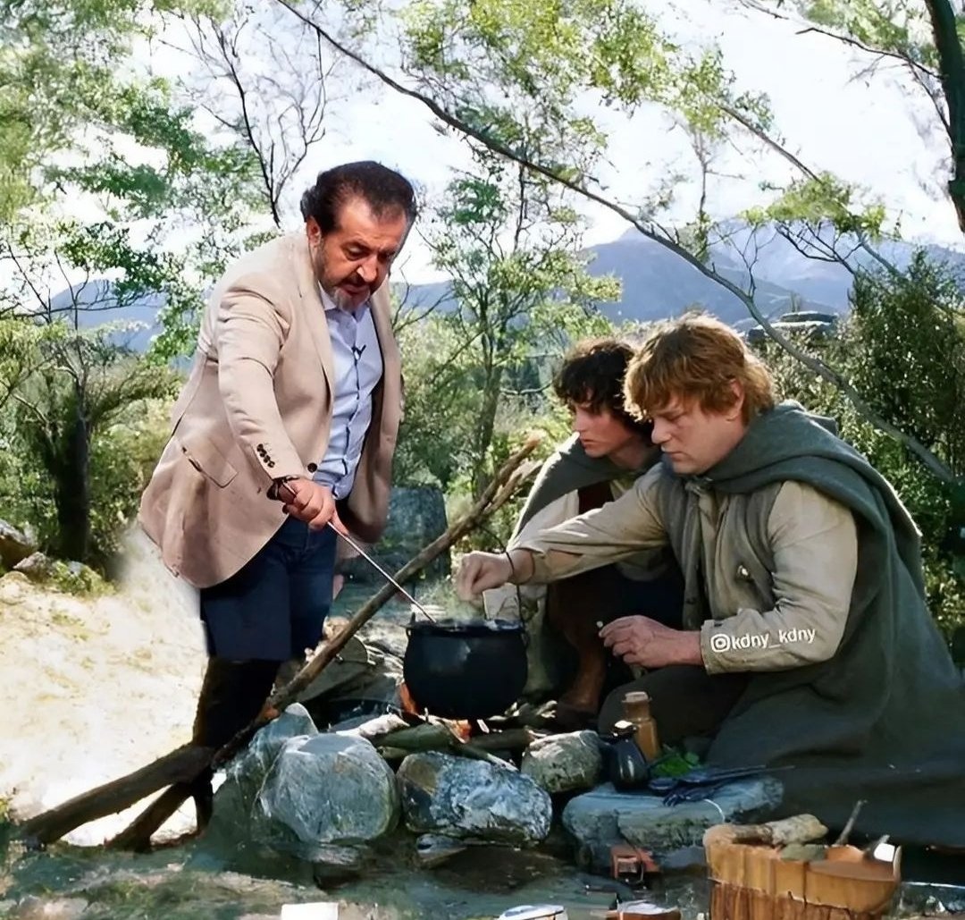 Haydi Sam haydi, herkes tabaklamaya geçti evladım, sen hala birkaç patates lazım diyorsun.
#iso #isengard #lotr #saruman #uruk #urukhai #geek #masterchefturkiye