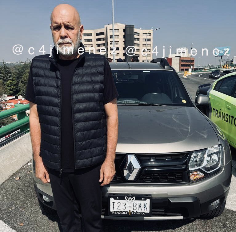 c4jimenez's tweet photo. QUEDÓ LIBRE… SIN 49 KILOS de COCA y CON SU MULTA
Carlos Sámano Glz
Llevaba en ese auto 49 kilos de coca de Santa Fe a Polanco.
Agentes de Tránsito de @SSC_CDMX lo detuvieron.
Por errores de @FiscaliaCDMX un juez lo soltó.
Le decomisaron toda la droga… le dejaron su infracción https://t.co/0LzA2SJw2q