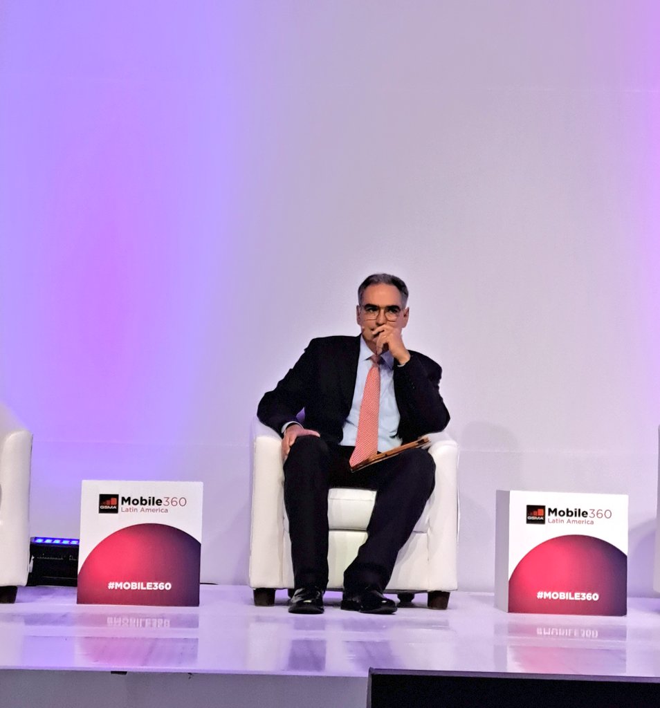 TelefonicaMX's tweet image. .@mig_calderon director de estrategia y posicionamiento de políticas publicas de Telefónica Hispam, participa en el panel "Redes de próxima generación: listas para la transformación" #Mobile360