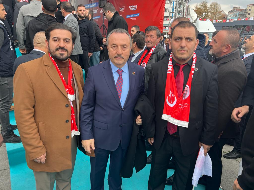 gsmabile's tweet photo. 📍Kocaeli/İzmit

İlçe Başkanımız Sn. Abdulkadir DAREL ve İlçe Yöneticilerimiz "Sevdamız Türkiye Hedef 2023" Kocaeli mitingine katılım sağladılar. 

#BBPGenelMerkez 
#MustafaDestici 
#BBPİstanbul 
#DursunÇağlayan 
#BBPSancaktepe 
#AbdulkadirDarel 
#SancaktepeBirlikOlacak https://t.co/IcjCiAr6ho