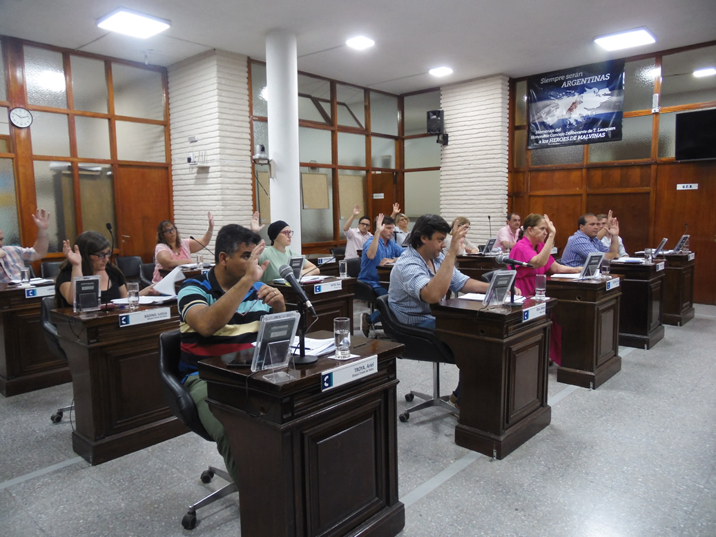 hcdtl's tweet photo. EL HCD CULMINÓ EL AÑO LEGISLATIVO CON LA SANCIÓN DE LA EXIMICIÓN TRIBUTARIA Y LA CESIÓN DE TIERRAS PARA LA CONSTRUCCIÓN DE VIVIENDAS 
https://t.co/QAIsulC9la https://t.co/NOwNW3ugt1