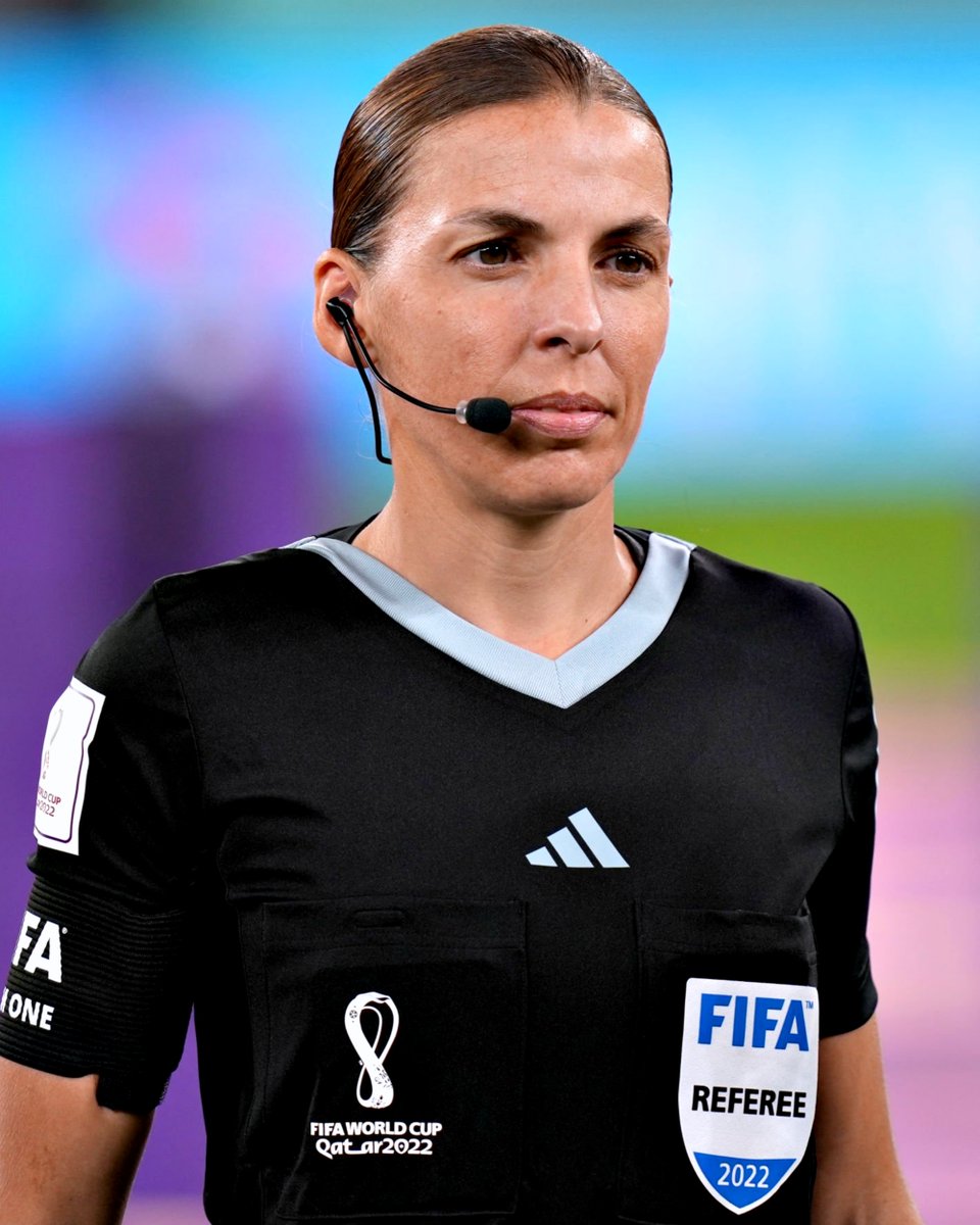 Histórico: Stéphanie Frappart será a árbitra principal do Costa Rica - Alemanha, tornando-se a primeira mulher a arbitrar um jogo de um Mundial masculino.
