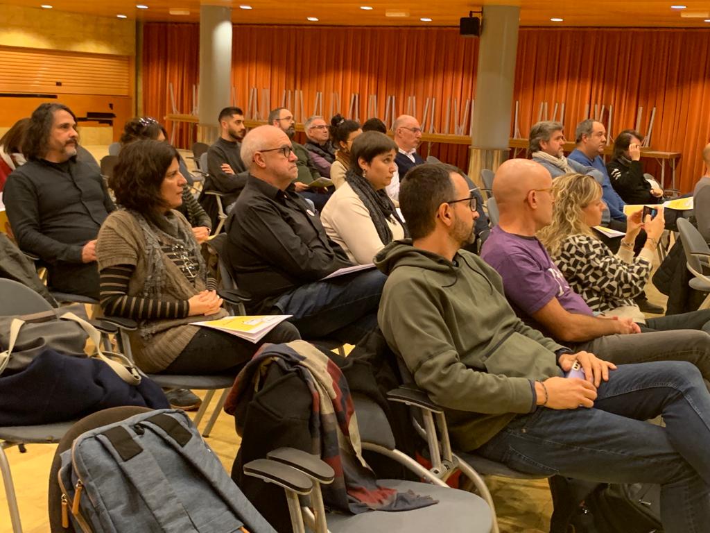 ERCfedLleida's tweet photo. 📍 Avui hem fet una jornada formativa i de treball a #Alcarràs

🗳️ Encarem les eleccions municipals amb l'objectiu de refermar-nos com a primera força municipalista del país i posem a l'abast dels electes republicans eines per transformar els municipis ✊🏻

#EscrivimElFutur #M2023 https://t.co/Nh8dH1IYSi