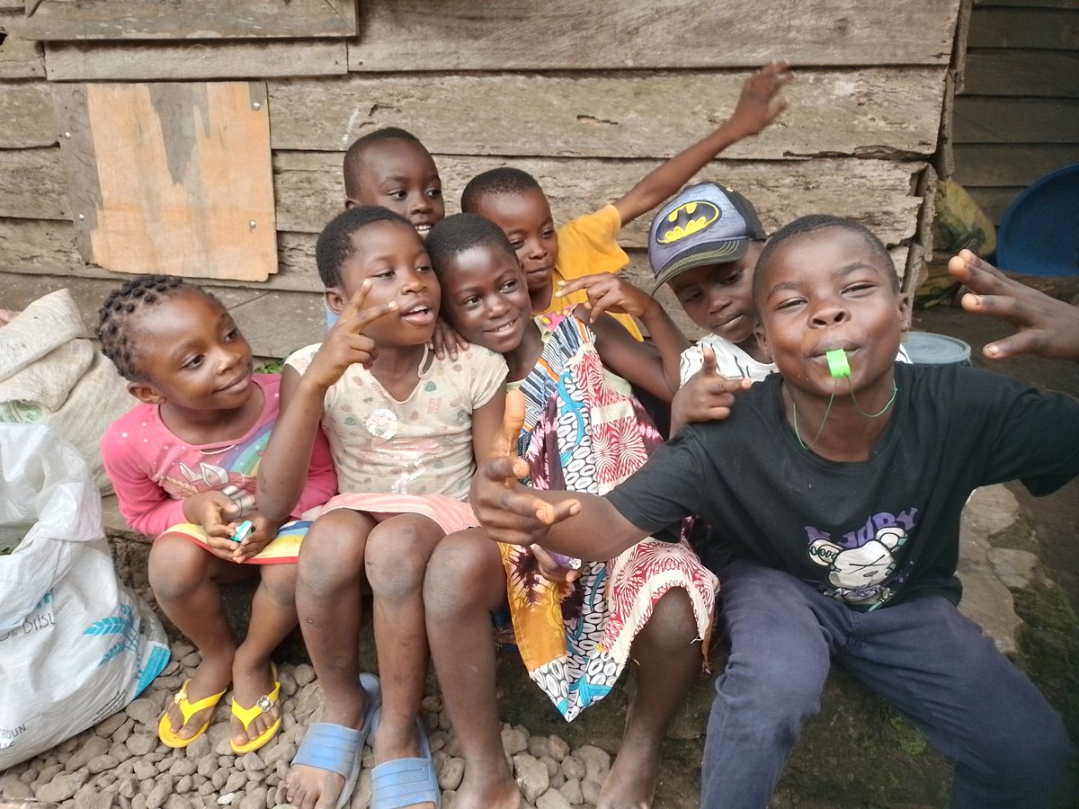 bate_godwill's tweet photo. Psychosocial support #PSS remains a key tablet for children within Conflict Ridden Communities.

 #ChildProtection remains our collective responsibility. 
Join me and let's put a smile on many affected children. #MyQuarterChildFriendlySpace offers routine play sessions #Children https://t.co/uc9IetVbjm