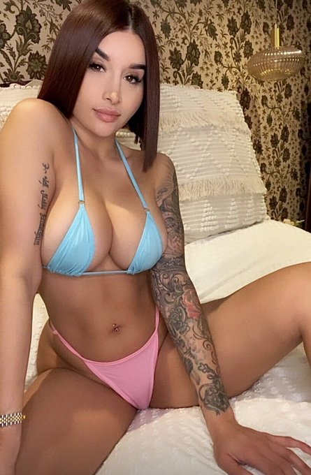 I&rsquo;m playing right now 😈  Cum join me 🥵💦💦  https://t.co/K19JXQm5zJ https://t.co/ZuOi5Rfiw2