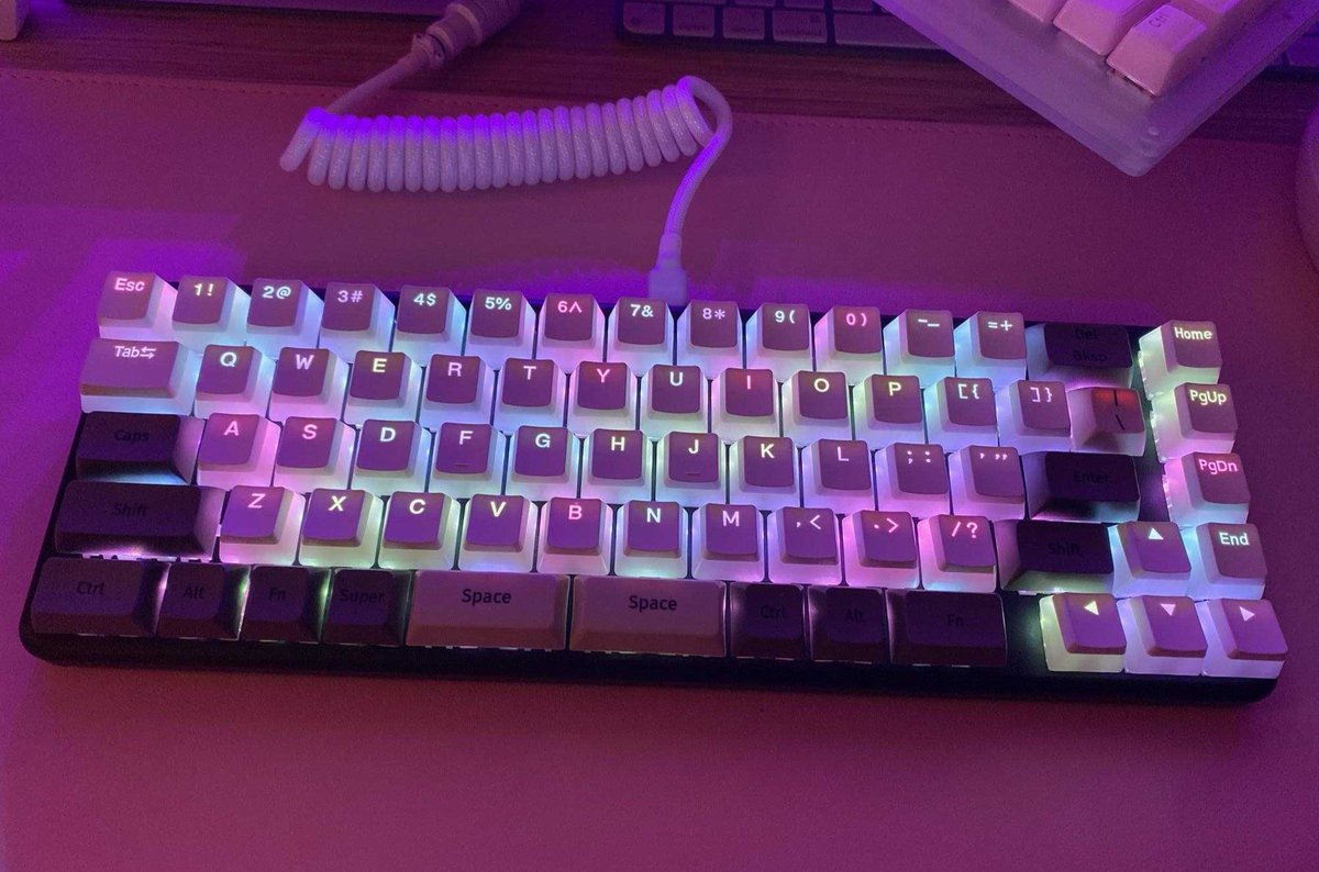 system76's tweet photo. How cool is this customized Launch keyboard? Show us how you customized yours!
#system76 #Launch #configurable #keyboard #computerkeyboards #keycaps #backlit #customize #customizations #MakeItYours https://t.co/9Knhs53C6Q