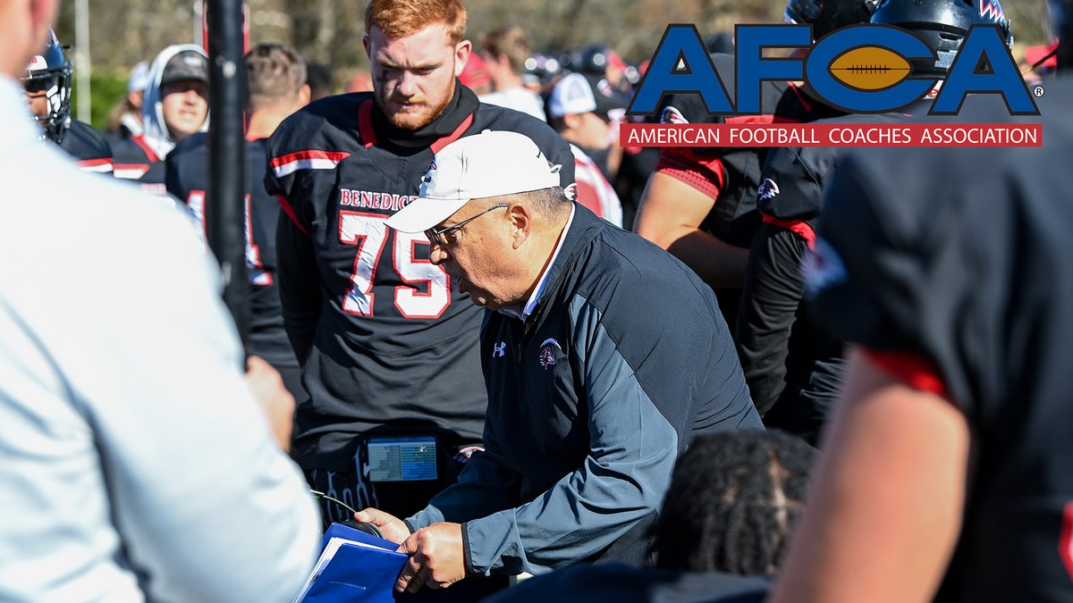 George Papageorgiou (<a href="/CoachPopsBC/">George Papageorgiou</a>)  named 2022 <a href="/WeAreAFCA/">AFCA</a> NAIA Assistant Coach of the Year bit.ly/3VDgBdm #NAIAfootball #HeartFB #UnleashGreatness