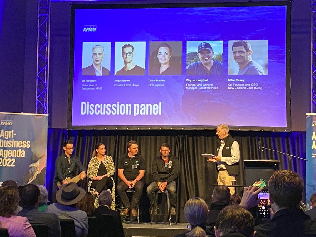 So stoked to see <a href="/AgriseaClare/">Clare Bradley</a> up on the stage today <a href="/FieldaysNZ/">Fieldays</a> <a href="/IProudfoot_KPMG/">Ian Proudfoot</a>. Let’s take a moment to design the blue economy for the future. Community, wealth and health. @RuralWomenNZ
