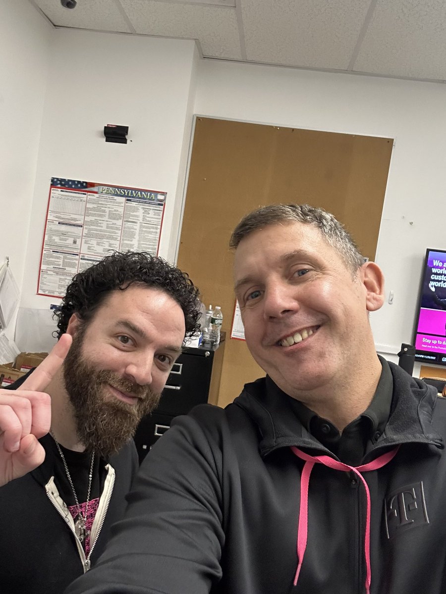 Thank you to the @TMobile Philly Pham for a great day! Awesome day spent with talented leaders and an amazing frontline! Tx to our great partners @GPMobilellc & @WirelessVision for some great visits!
