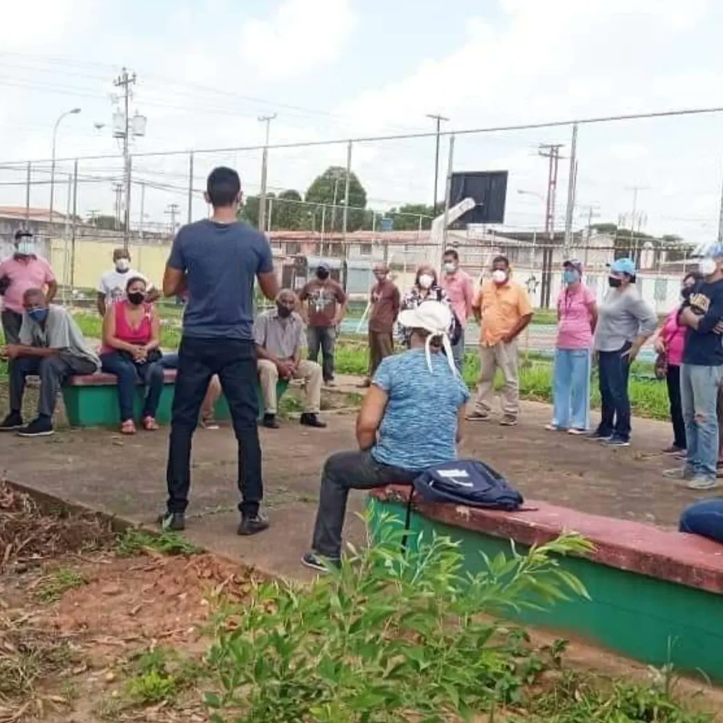 ADOrgLosGodos's tweet photo. #29Nov22 Excelente Gira Urbana en el Sector Fundemos Puente de la pquia los Godos Mpio #Maturin, llevando la información de la Plataforma Unitaria sobre las #Primarias y la necesidad de estar unidos, todos como Defensores de la Democracia @DxDVenezuela https://t.co/79T5mHIeRW