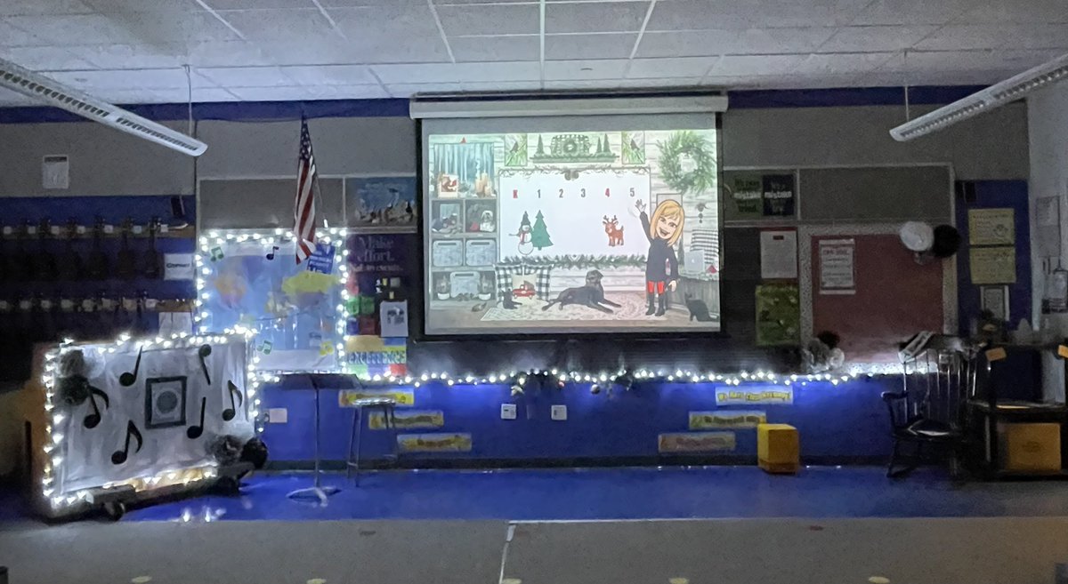 MrsMusicSings's tweet photo. PFE’s music room is ready for the holiday season! #spreadingchristmascheer https://t.co/uKr14hURg8