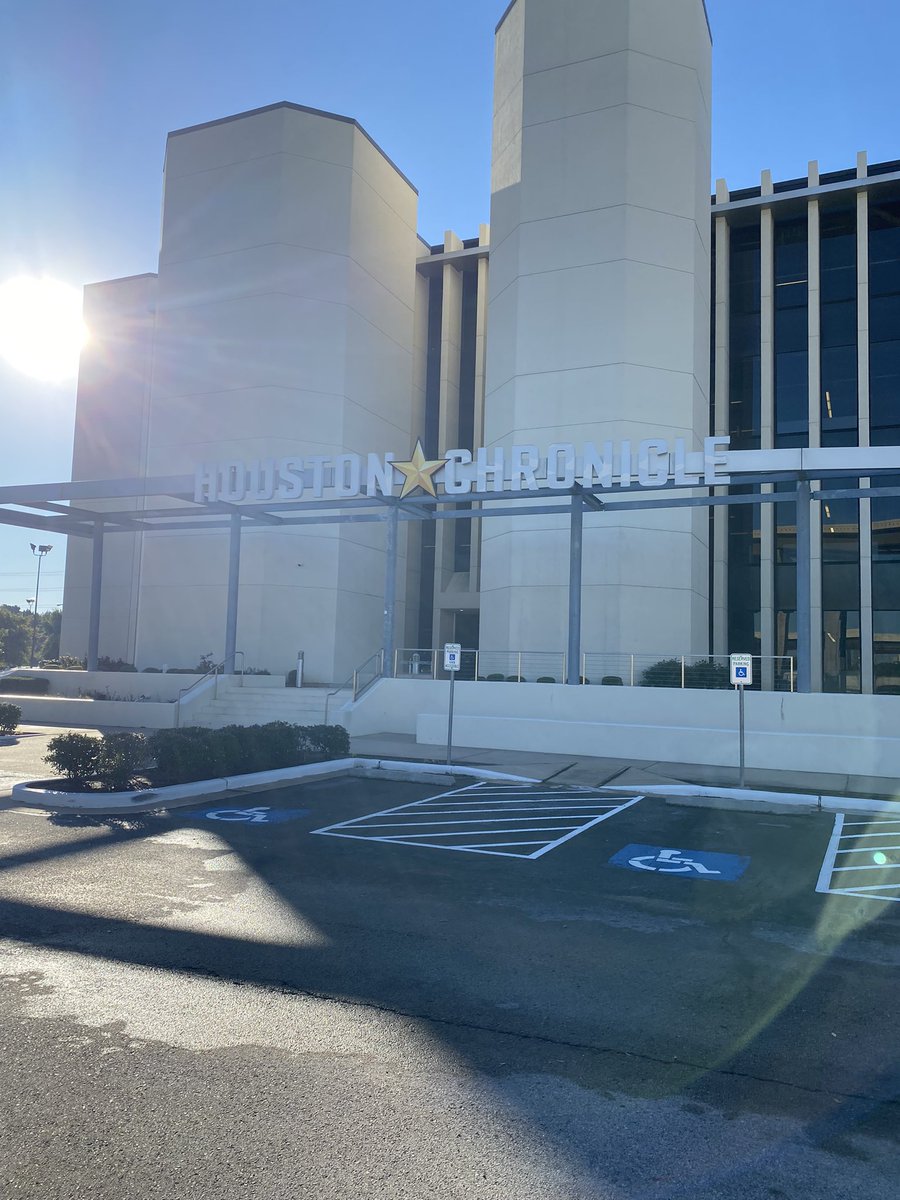 HannahJLaur's tweet photo. New digs 💕 https://t.co/U5WuIDTVgY