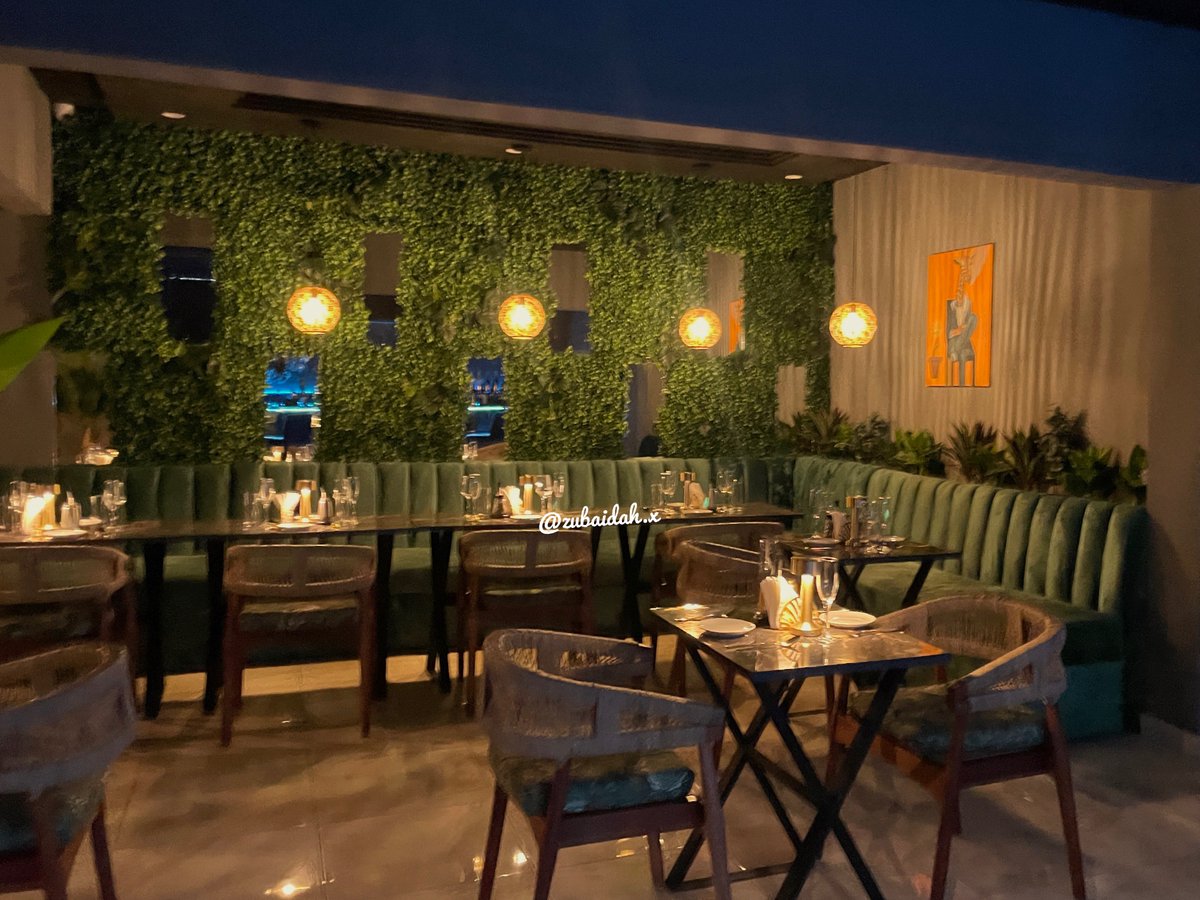 zubaidah_x's tweet photo. Found a new place guys🥰😍!

📍The Hayvin, Jungle Road, East Legon 

It’s on the 4th floor of the Evita 3, about a minute away from A&amp;C (on the opposite side)

See the full menu on https://t.co/vcNEBkwhQG https://t.co/HZEqrfkNeG