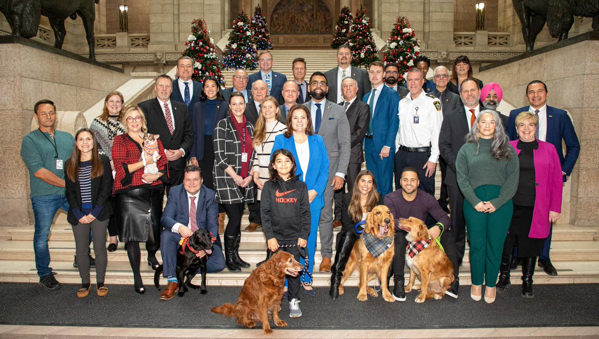 We’re protecting pets in Manitoba. Our @PCcaucus is making sure pets in Manitoba wont be left in cars in extreme temperatures. Thanks @obbykhan60 for bringing forward such an important issue!