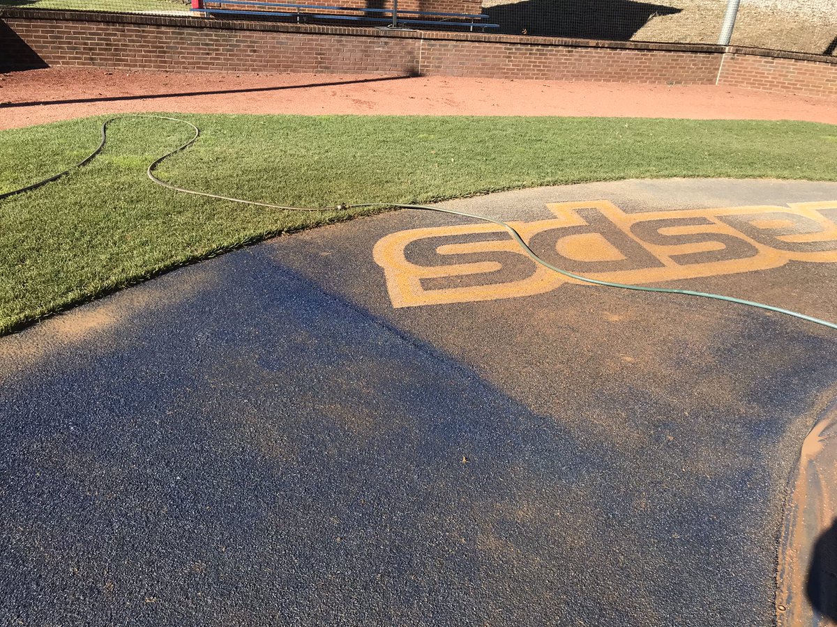 E&H Baseball tweet media