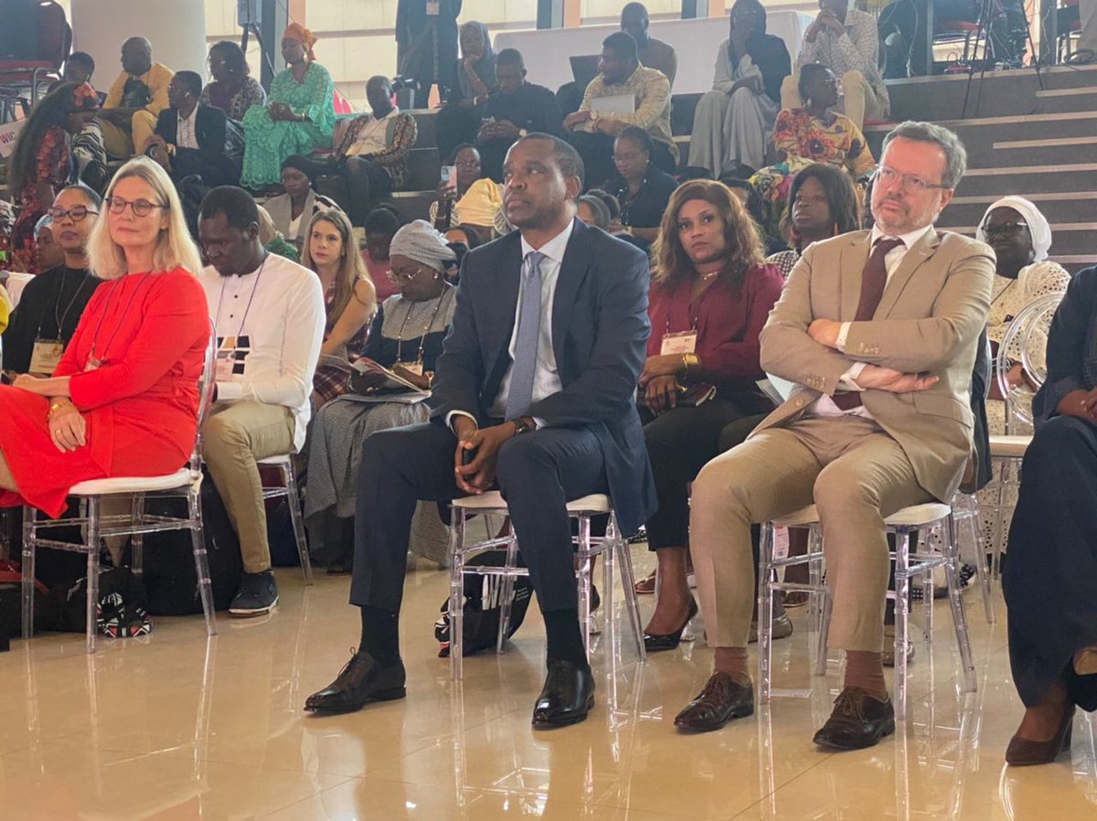 L'amb <a href="/JPKarabaranga/">Jean Pierre Karabaranga</a> a participé aujourd’hui,à l’ouverture de la 1ère édition du Forum de l’Investissement au Féminin organisée par <a href="/WIC_Senegal/">WIC Sénégal</a> à Dakar. <a href="/WIC_Senegal/">WIC Sénégal</a> est un club d'investissement qui appuie l'entrepreneuriat féminin pour un développement inclusif <a href="/RwandaMFA/">Ministry of Foreign Affairs & Int'l Cooperation</a> #RwOT