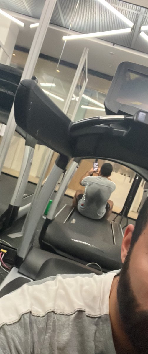 cashalphajason's tweet photo. Master just finished a 5k run in 24m. Which pathetic soul wants to lick the sweat off my top ? #findom #running #footfetish #pakistanimaster #tribute #cashmaster #paypig #sweatyalpha #alphadom https://t.co/CGS03DIdhp