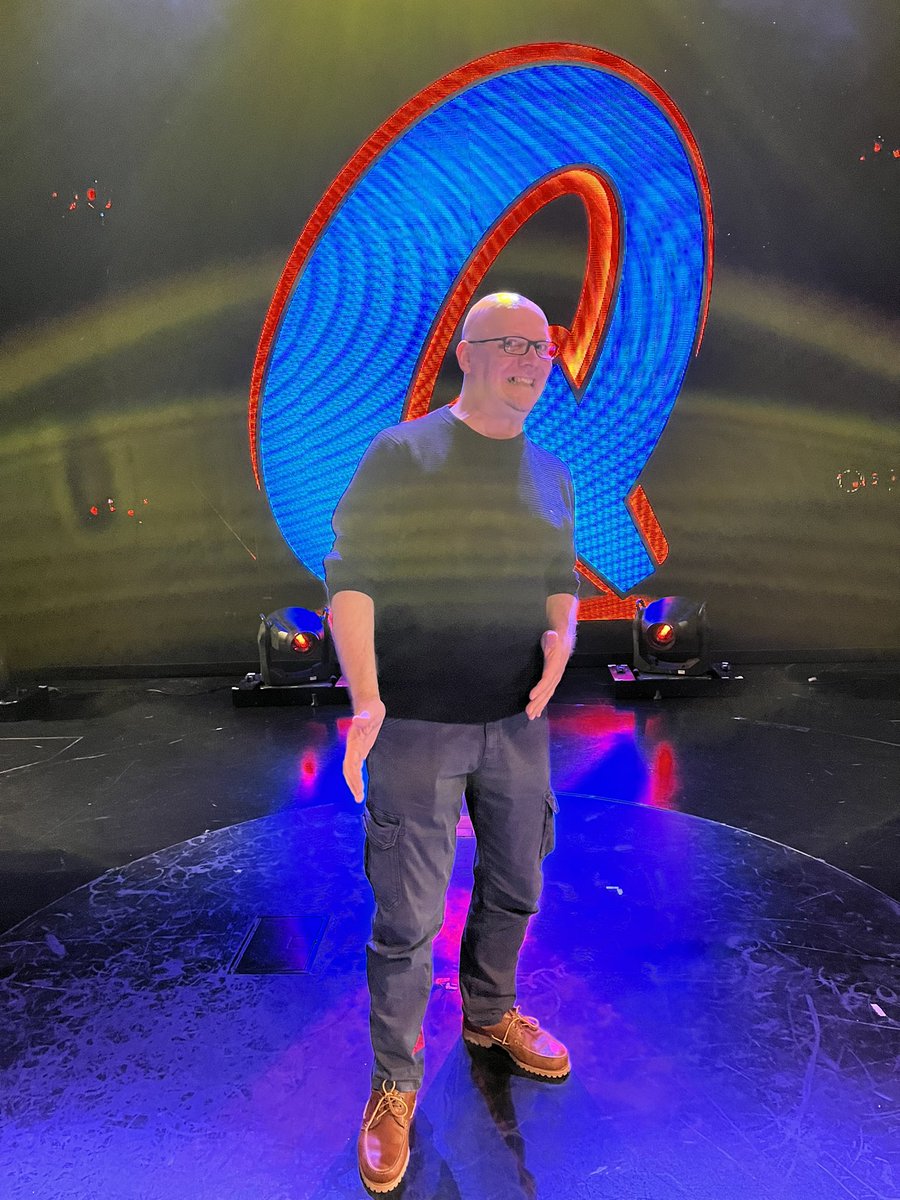 Gleich erste Show im großen Theater. Wird ganz fein. #quatschcomedyclub #meinschiff