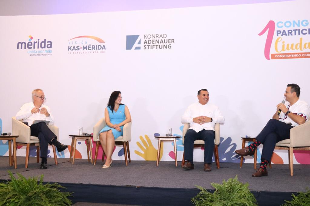 kasmexiko's tweet photo. Como #KASMéxico estamos convencidos que la labor democrática debe iniciar desde lo local.
#MesaPanel “Democracia Participativa Municipal” se resaltó la importancia del trabajo conjunto gobierno - ciudadano.
#másymejordemocracia 🇩🇪🤝🇲🇽
🧵 2/2 https://t.co/GU8RgjoMSS
