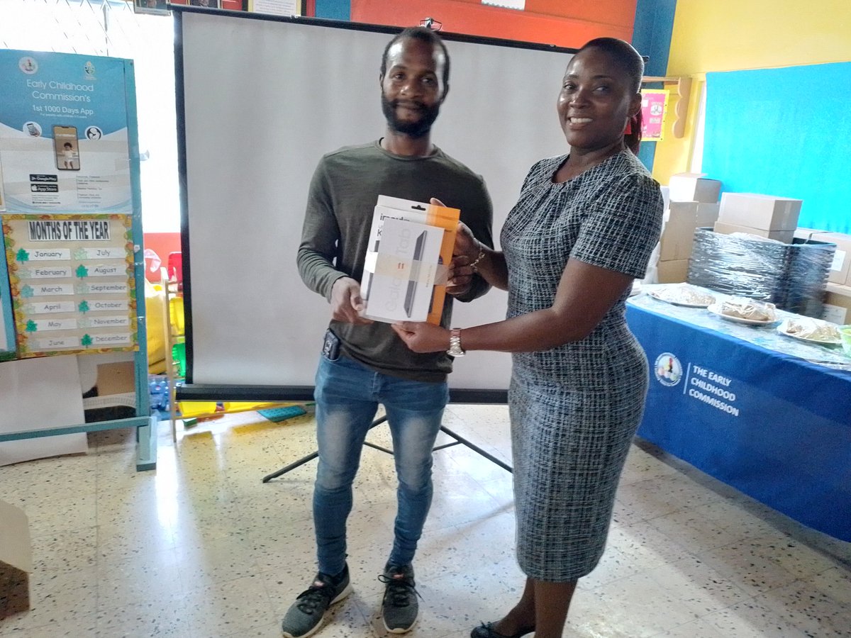 KemoyLeslie's tweet photo. @ECCJA We care  #ParentingMatters #12StandardsMatter #YECD2022 Parent Edition. Thanks to @Chase for donation of tablets  @TanishaMill2012 @tkmsingh @ECCJA @cfranoBrighty @golebourne @Andrea58383539 @Nov_Forbes1 @ItzmellEcc3 @Stcy14226538 @Kevin62642151 @GrantShaunette https://t.co/evTit9OjiL