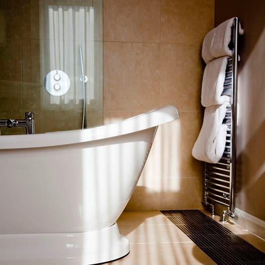 HamptonManor's tweet photo. #Bathtubgoals

Who's coming over? Stay for a night or three....

#bathroomgoals #bathroominspo #bathroomdecor #staycation #escapethecity #escapelondon #gastronomy #michelin #finedining #culinary #destinationdining #finediningram #finedininglovers #weekendbreak https://t.co/R0nys97kNX