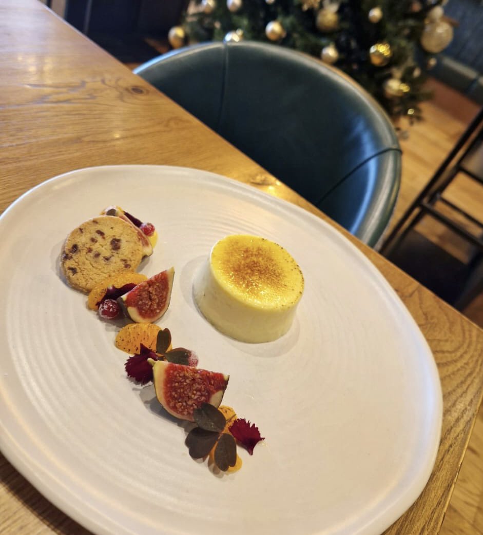 Our pastry chefs have been busy putting a festive twist on our desserts 🎄 Ready and waiting for you…