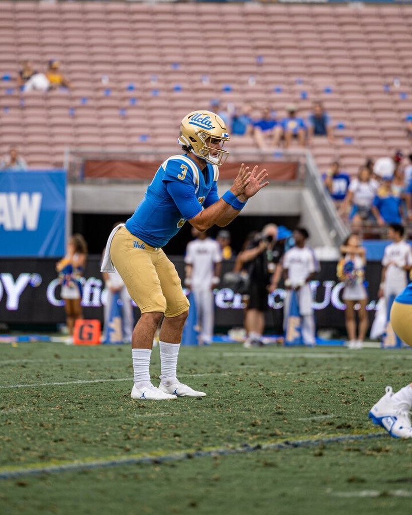 QB: Early Graduate (December)           Grad Transfer: 2 Years of eligibility Immediate January eligibility