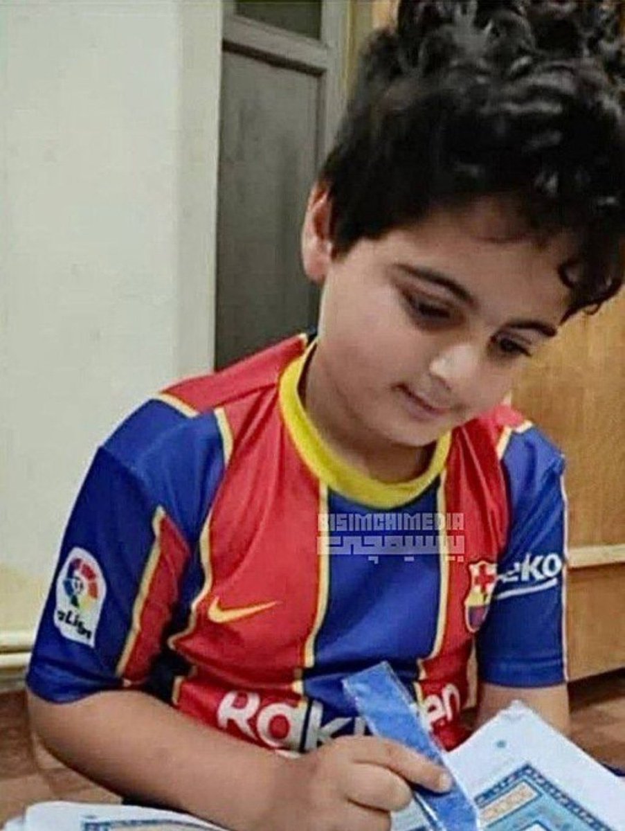 SinShin98's tweet photo. This is Kian Pirfalak, a 9-year-old boy, wearing the shirt of his favorite team @FCBarcelona He was killed in the street of Iran by IRGC terrorists.
We ask you to please be the Voice of our children.
#IRNUSA
#SayTheirNames
#Qatar2022 https://t.co/RN0fVp51f0