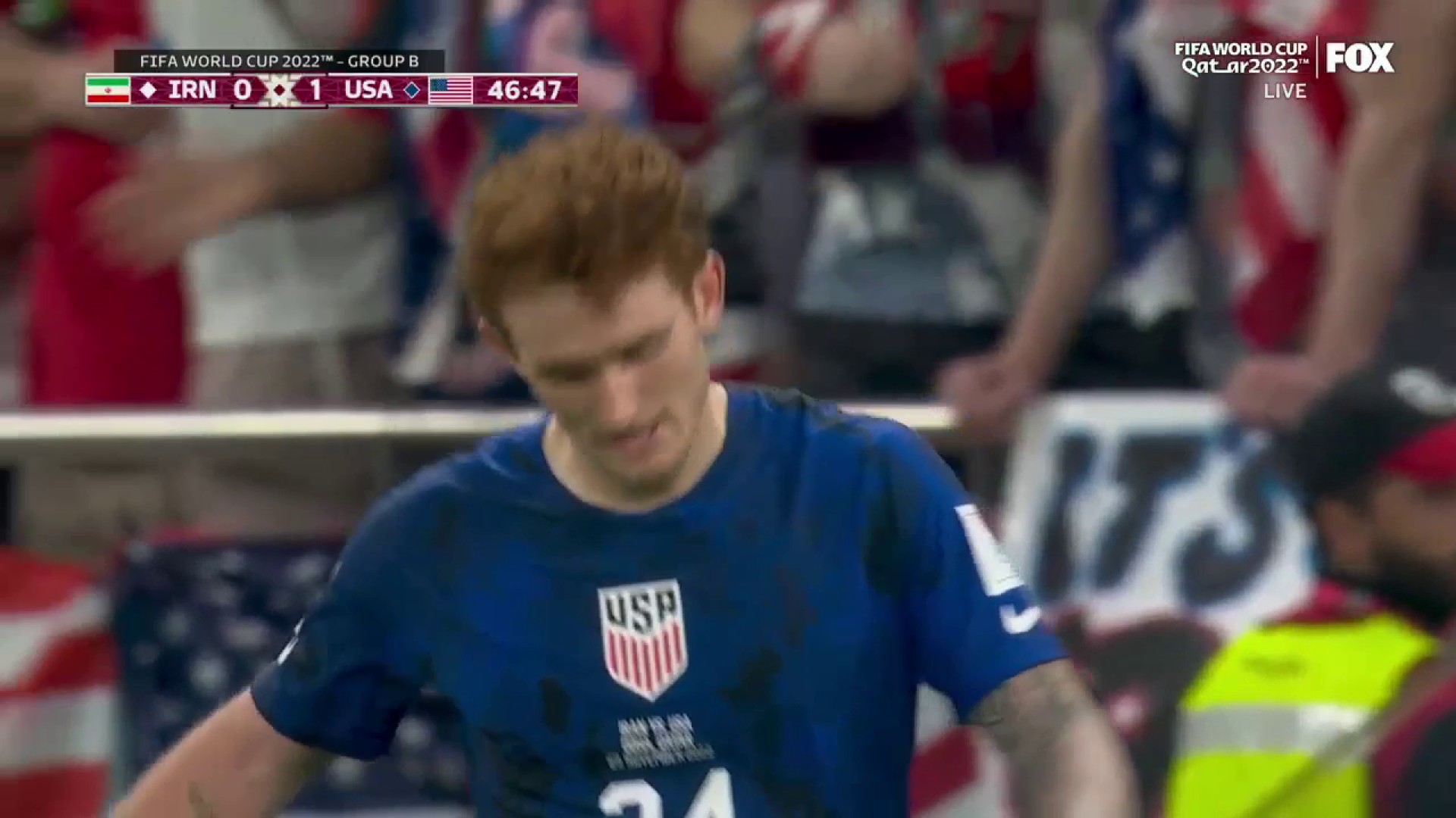 Sargent forces a save to get things started in the second half 😤

@USMNT”