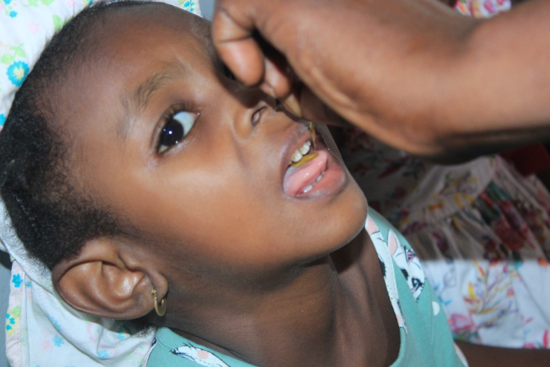 ismaelteta's tweet photo. Let's protect our kids' #Health through #VitaminA Supplementation and #deworming
From December 2️⃣ to 4️⃣, @MinsanteCMR in partnership with @HelenKellerIntl organize the #infant and #maternal health and #Nutrition action week, #SASNIM, in #Cameroon 🇨🇲 https://t.co/pyp5rsPyoK