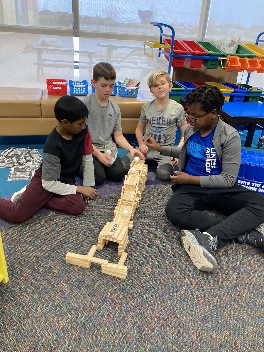StDominicLC's tweet photo. @StDominicOCSB Ms Levesque’s gr 5s came for some Collaborative/Cooperative/Communicating fun. https://t.co/n4a0MpoSjH