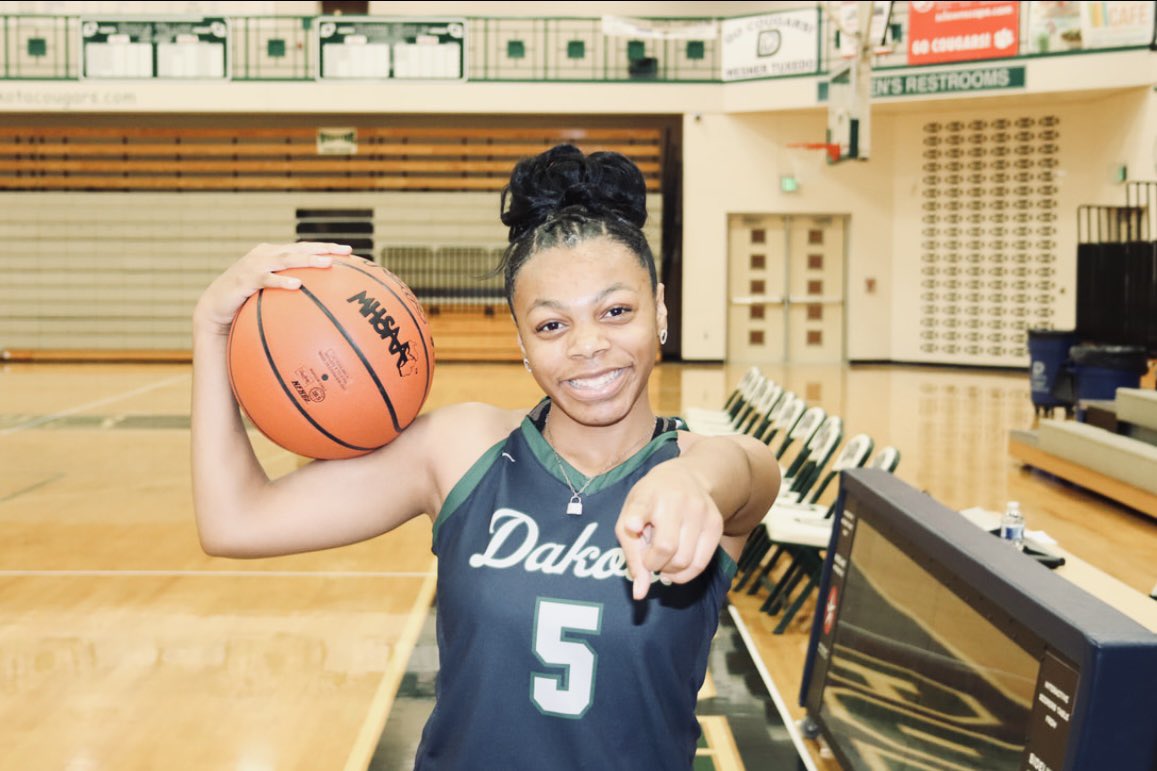 SHOVEL IN HER HAND, SHE GOING TO WORK! #juniorseason 🙏🏾🙏🏾