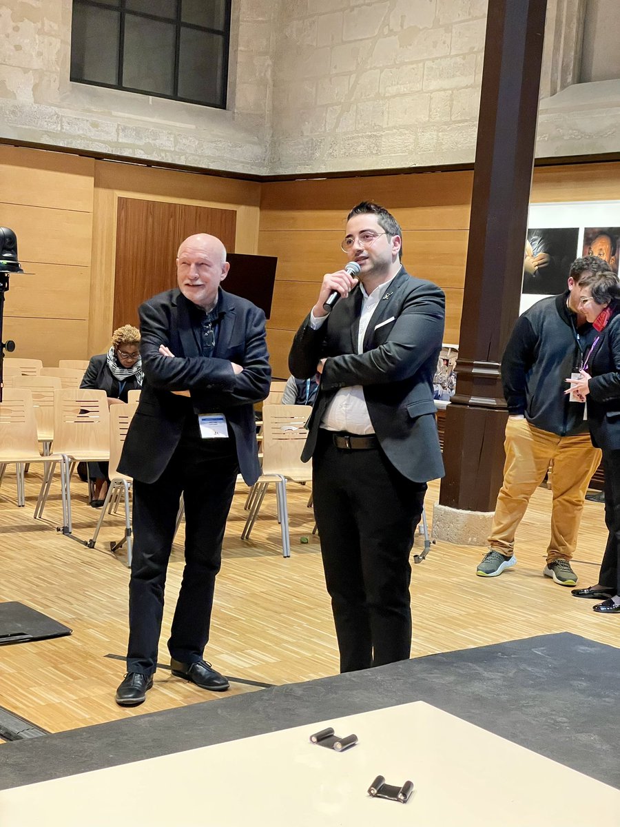 MaximeValle5's tweet photo. Quel plaisir et quel honneur de parler de chirurgie 🤖 avec mon ami @simonbernardeau à l’@acad_chirurgie devant nos Maîtres 🤩 pour ces #RICF! Merci 🙏 au Président @albertclaude1 et au @CNJChirurgiens de nous avoir invité! @CHU_de_Poitiers @AFUrologie @afufuro @AurelienBinet1 https://t.co/YMXzyjScRf