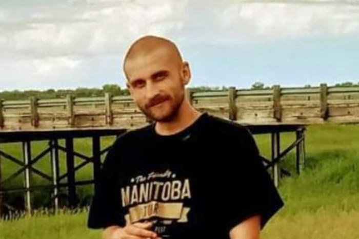 mySteinbachJobs's tweet photo. Missing: Ryan Cody Maynard. #SteinbachRCMP Read the full story at https://t.co/LdnlpMcYlm https://t.co/RPQkx1x2U4