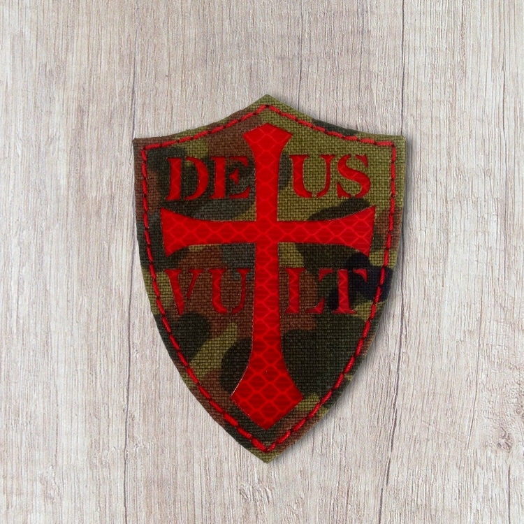 tacticalfreaky's tweet image. Unusual but nice color combination of the Deus Vult Crusader Cross Shield in Flecktarn with 3M Prismatic red we made for a customer, on TACTICALFREAKY.COM.

#lasercutpatches #milsimairsoft #tacticalfreaky #tactical_freaky #infraredpatches #tacticalpatch #patchoftheday