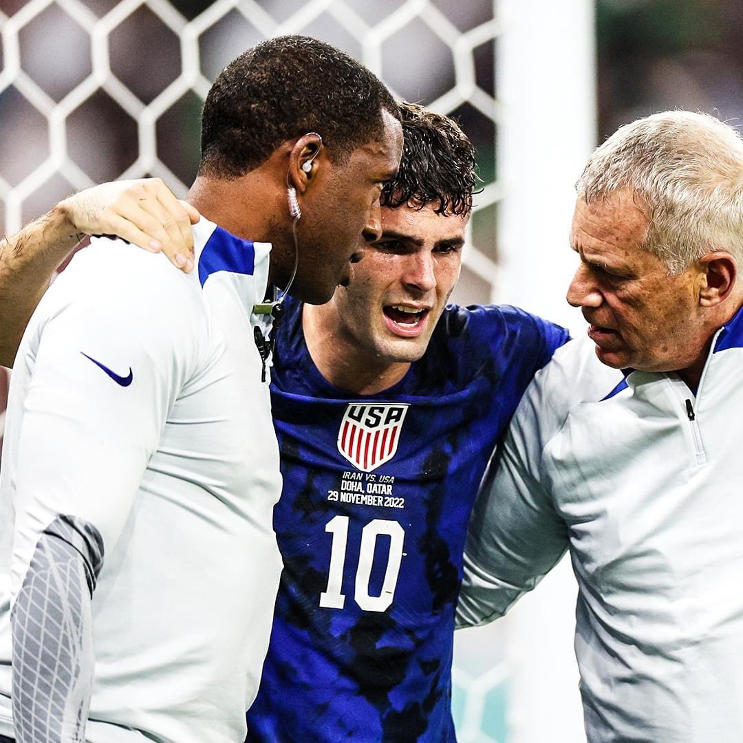 Pulisic is injured — fears he will miss USA’s Round of 16 tie against Netherlands 🇳🇱 this weekend. 🚨🇺🇸

#Qatar2022 I #FIFAWorldCup | #WorldCupwithMicky