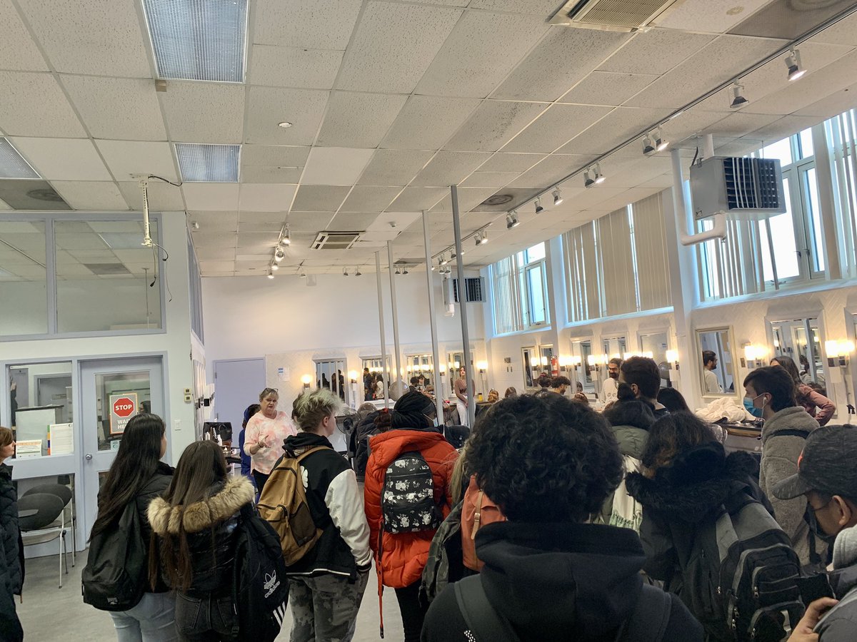 s.lee (@1msslee) on Twitter photo <a href="/tdsb_DSS/">Downsview Secondary</a> Hairstyling/Aesthetics and Barbering Ss got to tour the Hairstyling Program at Studio500 @tdsbOYAP. A great opportunity to learn about apprenticeships and hear experiences from the Ss in their programs! <a href="/tdsb_DSS/">Downsview Secondary</a> Hairstyling/Aesthetics and Barbering Ss got to tour the Hairstyling Program at Studio500 @tdsbOYAP. A great opportunity to learn about apprenticeships and hear experiences from the Ss in their programs!
