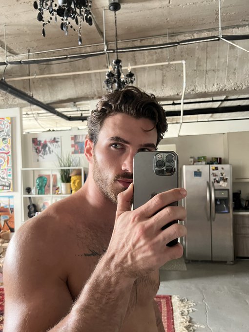 👀 https://t.co/QpfiHaEOAq