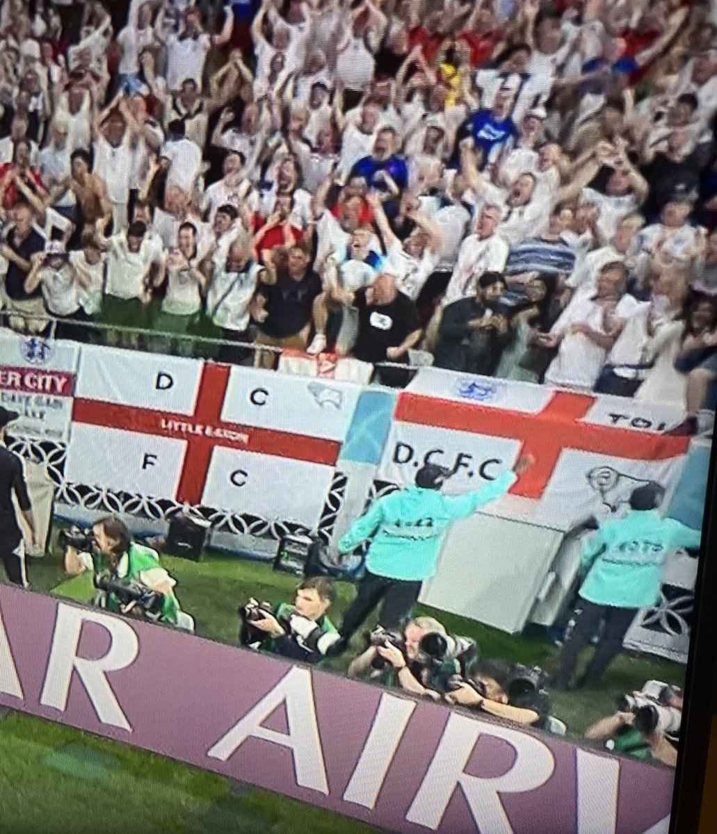 FounderMember84's tweet photo. Scenes in Qatar 🐏 #dcfc #dcfcfans #derbycounty https://t.co/LfmuAuiZYW