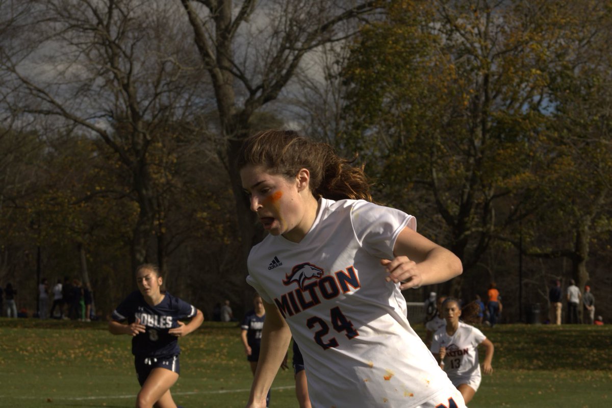 Congrat to Annie Renz (‘23) for earning All-ISL honors in GVS #rollstangs