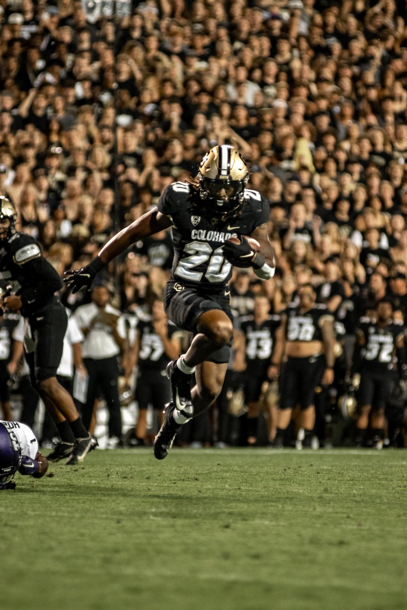 CUBuffsFootball's tweet photo. Don't count the days. Make the days count.

#GoBuffs 🦬 https://t.co/Slbj636lg0