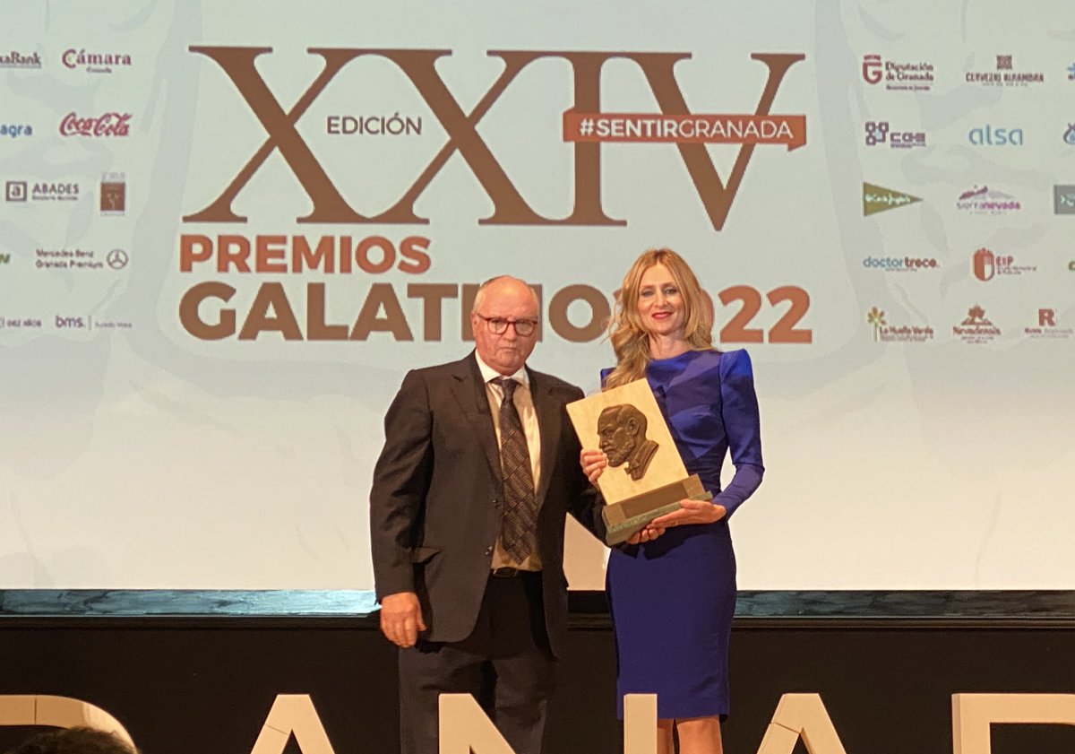 vitoeps's tweet photo. En los PREMIOS DUQUE SAN PEDRO DE GALATINO que organiza @HosteleriaGra, enhorabuena a todos los premiados y en particular a @grupoluna1958, merecidos reconocimientos #sentirgranada https://t.co/k1g4ZC6MlM