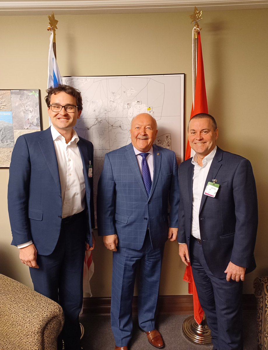 Thank you to @ChurenceRogers for meeting with us on the innovative efforts #ports have ready to help Canada’s economy grow into the future. #cdnpoli