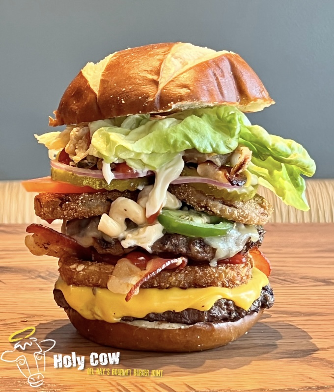 ZebraAlexandria's tweet image. GIVEAWAYS: Holy Cow in Del Ray Celebrates 10 Years on Wednesday November 30 thezebra.org/2022/11/29/giv…