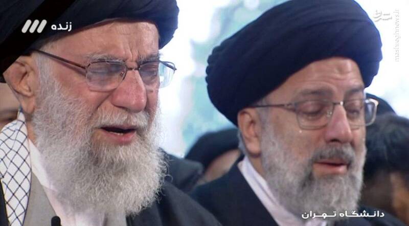 B0LHAVAS's tweet photo. - دژمن خارمونو گایید ابرام چیکار کنیم؟😭
+ اشکال نداره آقا عوضش ممه های خاله دیزی رو میبینیم😭
#irNotIRAN
#مهسا_امینی https://t.co/YjfxCMpPr2