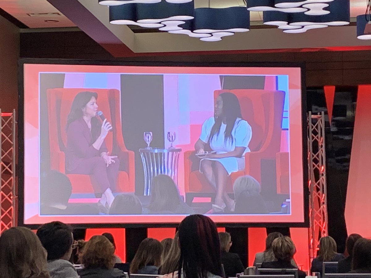 I_Krishnamurthy's tweet photo. Podcast Gazelles avec Habi Gerba et Sophie Grégoire lors de la conférence Femmes Leaders @la_lesaffaires https://t.co/zovchUwnrQ