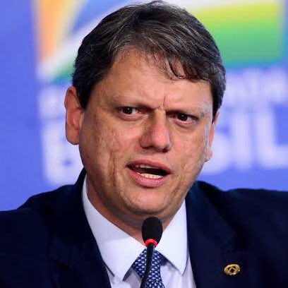 choquei's tweet photo. 🚨AGORA: ALESP aprova aumento de 50% no salário de governador. O governador eleito Tarcísio de Freitas terá um salário de R$ 34,5 mil, antes era R$ 23 mil. https://t.co/fSxHaRfCuq