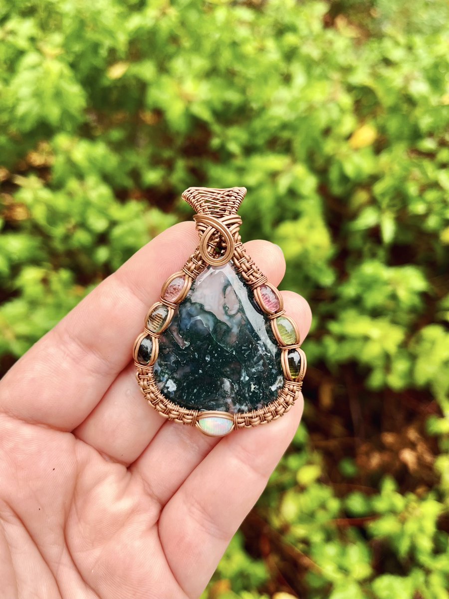 chrysoprase queen tweet media