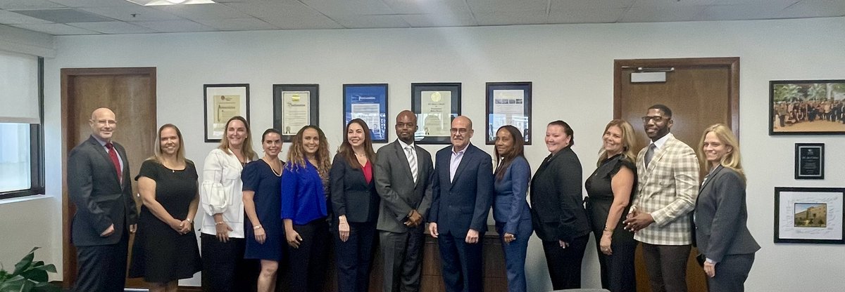 mdcps_profdev's tweet photo. Principal BENCH candidates observe DATA/COM to gain insight on how to strategically accelerate learning, increase student attendance, and mitigate learning loss. @SuptDotres @MDCPS_HCMChief #PrincipalBENCH #LeadershipDevelopment https://t.co/5Gx411NNV5