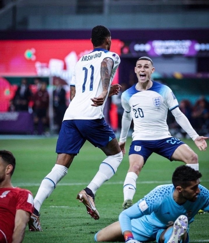toun_ji's tweet photo. Rashford,playing fifa lifemode https://t.co/cukdZfupPh